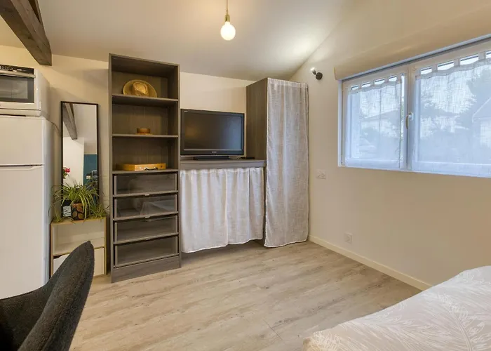 Apartament Charmant Appartement Ruelle-sur-Touvre